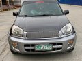 Used Toyota Rav4 2003 at 140000 km for sale -0