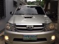 Selling Toyota Fortuner 2005 Automatic Diesel in Lipa-10