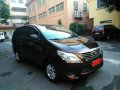 Selling 2nd Hand Toyota Innova 2013 Manual Diesel at 80000 km in Manila-2