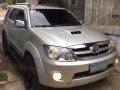 Selling Toyota Fortuner 2005 Automatic Diesel in Lipa-11