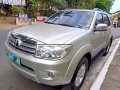 2nd Hand Toyota Fortuner 2009 for sale in Quezon City-4