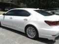 White Lexus Ls 460 2013 at 43175 km for sale -1