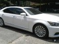 White Lexus Ls 460 2013 at 43175 km for sale -0