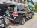 Black Toyota Land Cruiser 2011 at 100000 km for sale-4