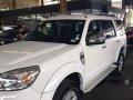 Selling Ford Everest 2015 Automatic Diesel in Quezon City-3