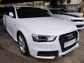 Selling White Audi A4 2016 Automatic Diesel at 18279 km -2