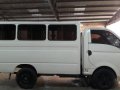 Selling White Hyundai H-100 2014 Manual Diesel in Makati-6