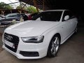 Selling White Audi A4 2016 Automatic Diesel at 18279 km -1