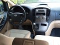 Sell 2nd Hand 2010 Hyundai Grand Starex Manual Diesel in Las Piñas-3