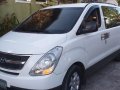 Sell 2nd Hand 2010 Hyundai Grand Starex Manual Diesel in Las Piñas-1