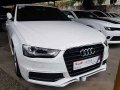 Selling White Audi A4 2016 Automatic Diesel at 18279 km -3