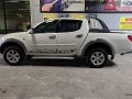 Sell White 2013 Mitsubishi Strada Manual Diesel at 57500 km -2