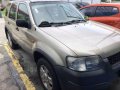 Selling Ford Escape 2004 Manual Gasoline in Quezon City-6