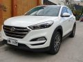 Sell White 2016 Hyundai Tucson Automatic Diesel at 28000 km -4