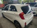 White Kia Picanto 2017 Manual Gasoline for sale -4