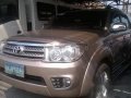 Selling Beige Toyota Fortuner 2010 at 85000 km -3