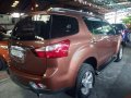 Selling Brown Isuzu Mu-X 2017 Automatic Diesel -5