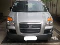 Selling Hyundai Starex 2006 Automatic Diesel in Manila-4