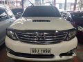 Selling White Toyota Fortuner 2015 Manual-1