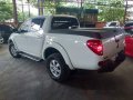 Selling White Mitsubishi Strada 2014 Automatic Diesel -4