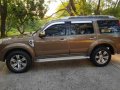 Selling 2nd Hand Ford Everest 2010 in Las Piñas-10