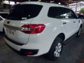 White Ford Everest 2016 for sale in Quezon City-3