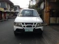 2nd Hand Isuzu Crosswind 2011 Manual Diesel for sale in Pasig-1