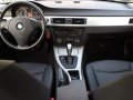 Selling 2nd Hand Bmw 320D 2009 at 28000 km in Las Piñas-3