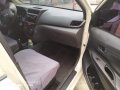 Selling 2nd Hand Toyota Avanza 2012 in Makati-4