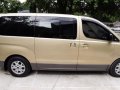 Selling Gold Hyundai Starex 2011 in Quezon City-7