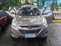 2nd Hand Hyundai Tucson 2010 Manual Gasoline for sale in Quezon City-8