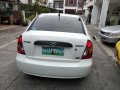 White Hyundai Accent 2010 at 150000 km for sale-3