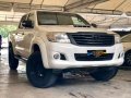 Selling Toyota Hilux 2013 Manual Diesel in Makati-8