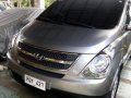 Selling 2nd Hand Hyundai Grand Starex 2011 in Tanauan-0