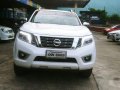 White Nissan Navara 2017 at 17640 km for sale-6