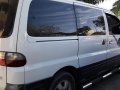 2nd Hand Hyundai Starex 2005 for sale in Quezon City-6