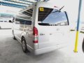 Toyota Hiace 2016 at 68000 km for sale-2