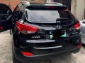 Selling Black Hyundai Tucson 2010 Automatic Gasoline -6