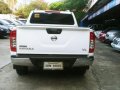 White Nissan Navara 2017 at 17640 km for sale-4