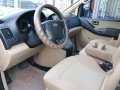 Sell 2nd Hand 2010 Hyundai Grand Starex Automatic Diesel at 85000 km in Bacoor-5
