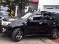 2nd Hand Toyota Fortuner 2009 at 70000 km for sale-5