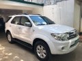 Selling Toyota Fortuner 2010 Automatic Diesel in Antipolo-3