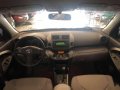 2nd Hand Toyota Rav4 2010 at 43000 km for sale in Makati-0