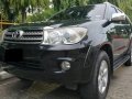 2nd Hand Toyota Fortuner 2010 at 60000 km for sale-10