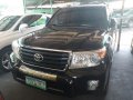 Selling Black Toyota Land Cruiser 2012 in Manila-8