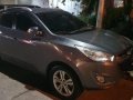Gray Hyundai Tucson 2010 Automatic Diesel for sale in Quezon City-1