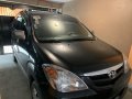 Selling Black Toyota Avanza 2011 in Pasig-5