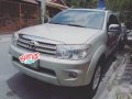 Sell 2nd Hand 2010 Toyota Fortuner at 70000 km in Pasig-0