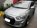 Selling 2nd Hand Hyundai Accent 2013 Sedan at 70000 km in Urdaneta-8