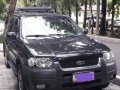 Selling 2nd Hand Ford Escape 2004 in Quezon City-1